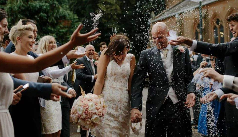 臨時(shí)綠卡轉(zhuǎn)永久！美國(guó)婚姻移民2年條件解除流程+材料清單